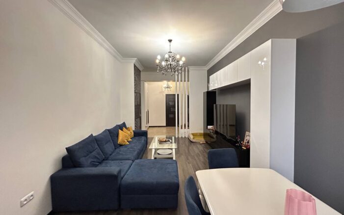 Վաճառքի 3 սենյականոց բնակարան։