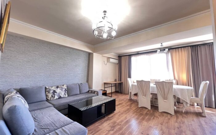 Վաճառվում է բնակարան Սարյան փողոցում