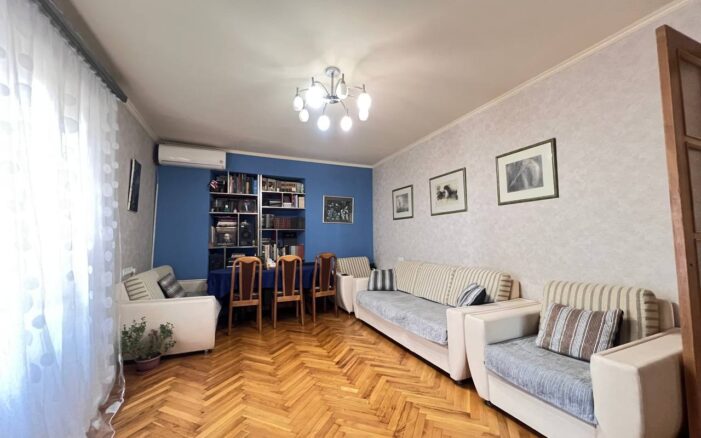 Վաճառվում է 3 սենյականոց բնակարան Տիգրան Մեծի պողոտայում։