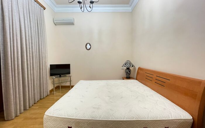 Վաճառվում է 2 սենյականոց բնակարան Տերյան փողոցում։