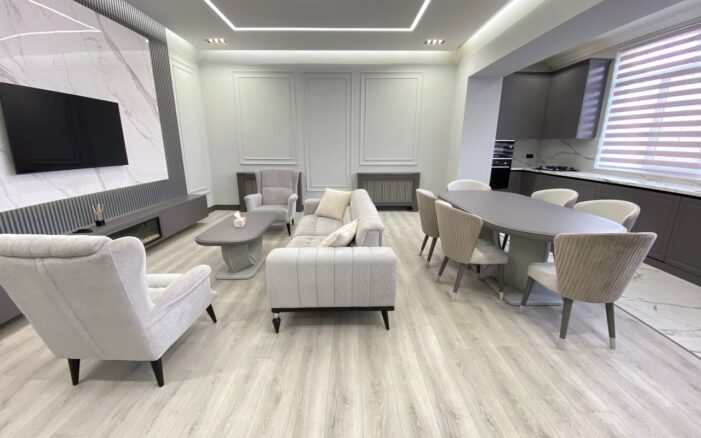 Վաճառքի բնակարան Հանրապետության փողոցում` կենտրոնում: