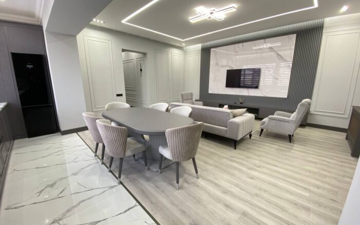 Վաճառքի բնակարան Հանրապետության փողոցում` կենտրոնում: